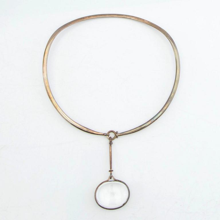 Vivianna Torun Bülow-Hübe, necklace, silver, with two pendants in rock crystal and onyx, by Georg Jensen.