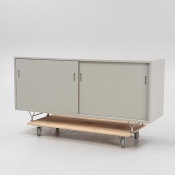 Bruno Mathsson, sideboard, "MI 806", Mathsson International, Värnamo.