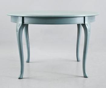 MATSALSGRUPP, 7 delar,  Rokokostil, K A Roos möbler och Inredningar AB, Kulla Gunnarstorp.  Sekelskifte 1900/2000.