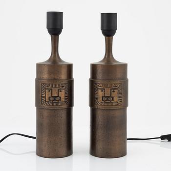 Stig Blomberg, bordslampor, ett par, brons, 1900-talets andra hälft.