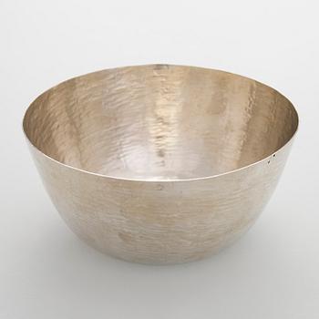 Tapio Wirkkala, A silver bowl, Kultakeskus Hämeenlinna 1981.