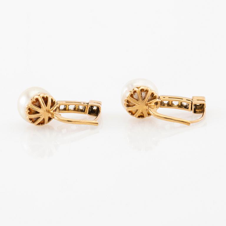 Earrings, a pair of 18K gold and platinum with cultured pearls and rose-cut as well as old-cut diamonds.