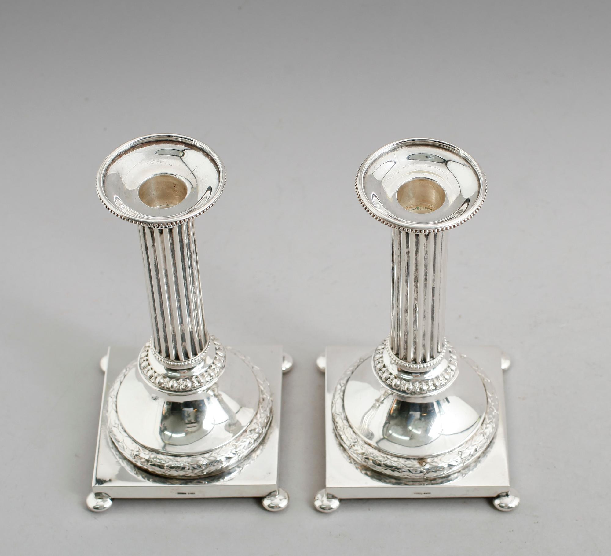 LJUSSTAKAR, 1 par, nysilver, 1900-talets första hälft.