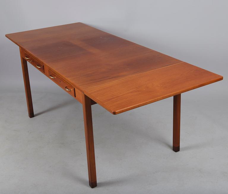 SKRIVBORD MED LÖS HURTS, David Rosén för NK, 1950-tal.