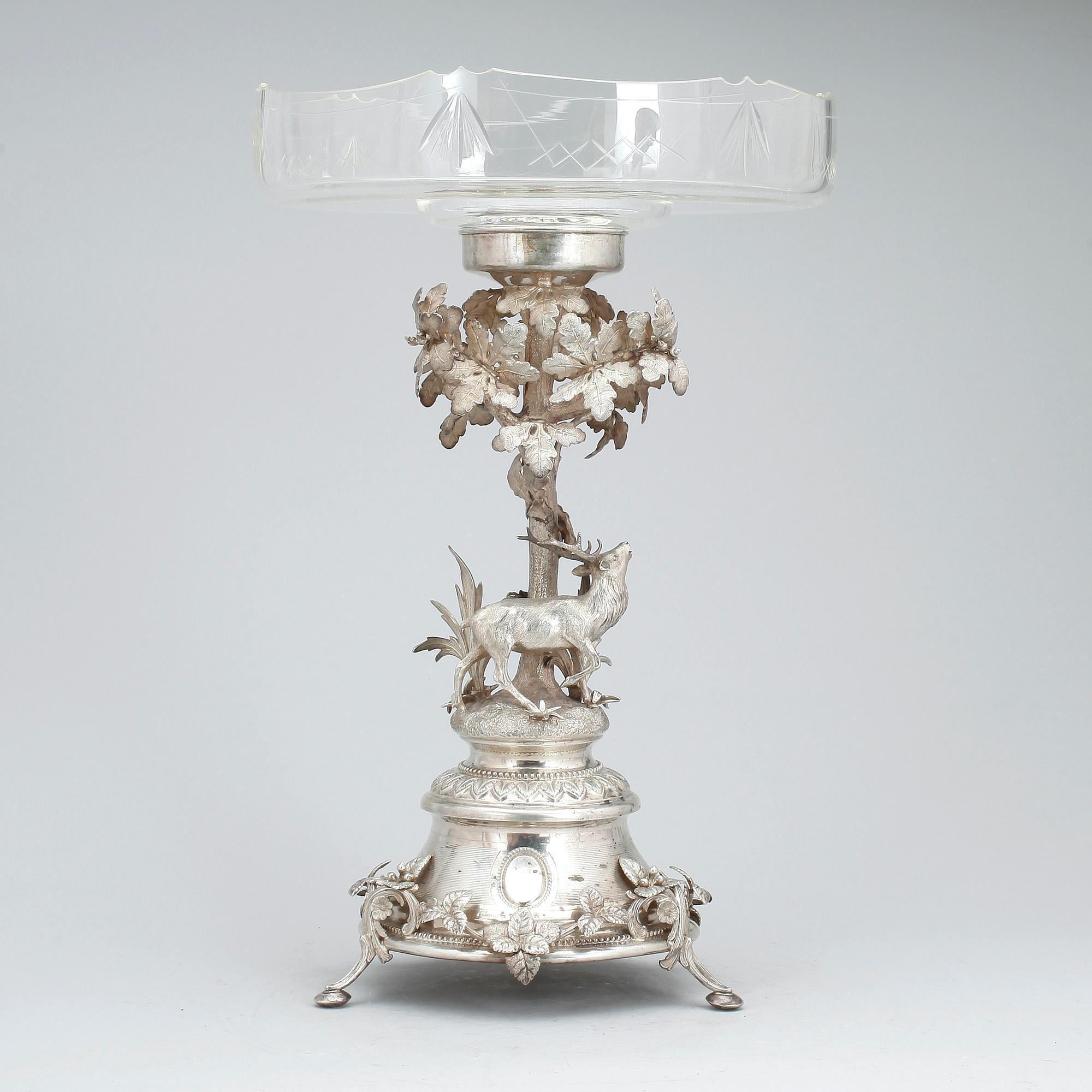 UPPSATSSKÅL, silver, glas, L. Larsson & Co, Stockholm 1876. Silvervikt ca 815 gram.