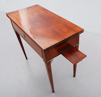 SPELBORD, sengustavianskt, omkring år 1800.