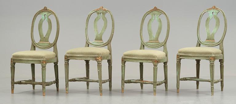 STOLAR, fyra snarlika (2+2), gustavianska stockholmsarbeten, 1700-talets slut.