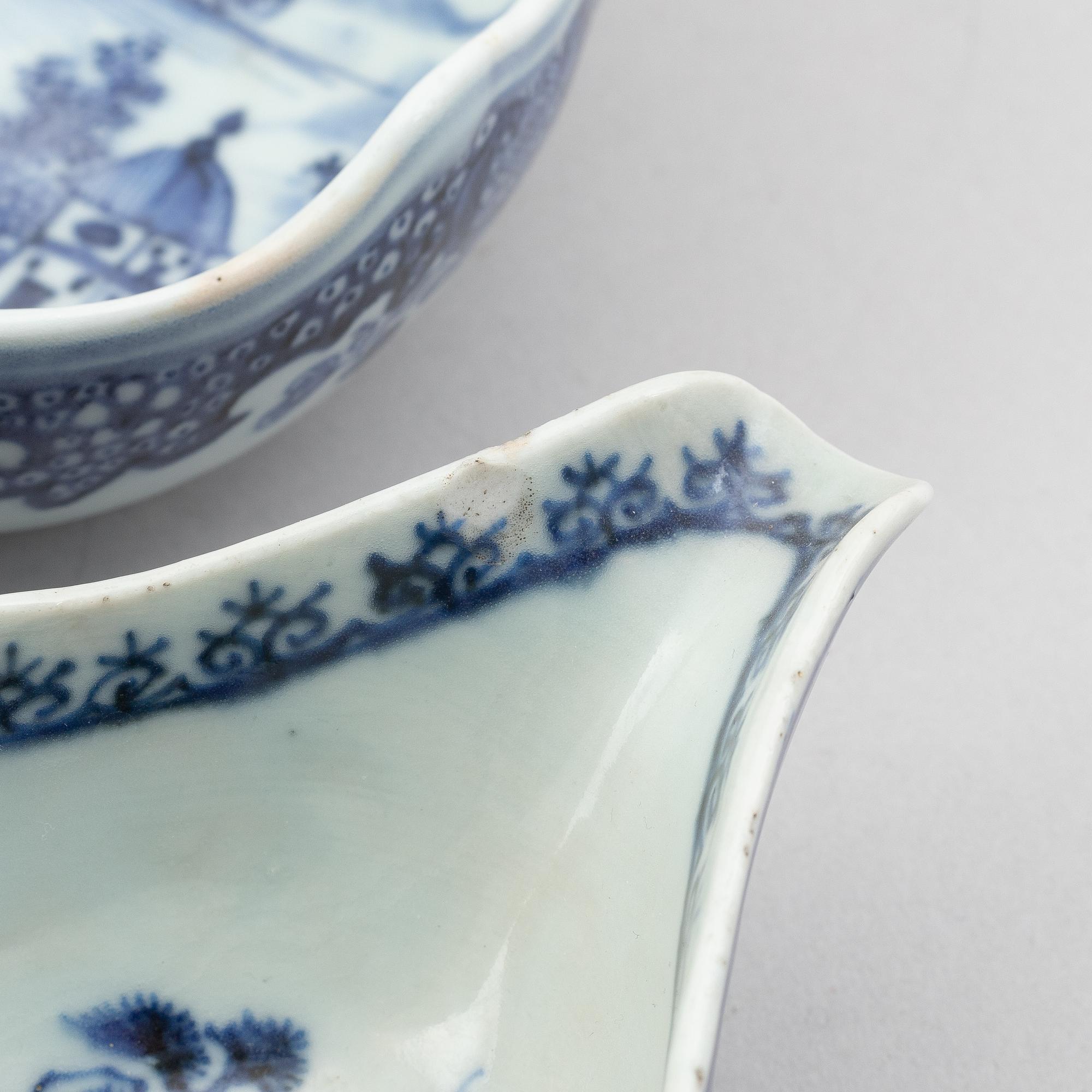A group of three Chinese blue and white sauce boats, Qing dynsty, Qianlong (1736-95).