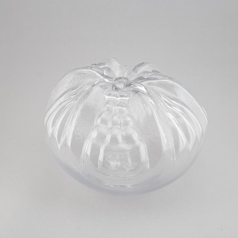 Lars Hellsten, attributed to. A pumpkin glass sculpture.