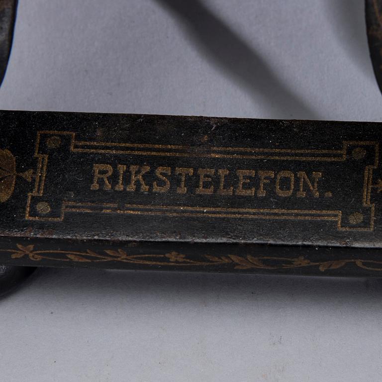 BORDSTELEFON, "Taxen", märkt "Rikstelefon", Ericsson, 1892 års modell.