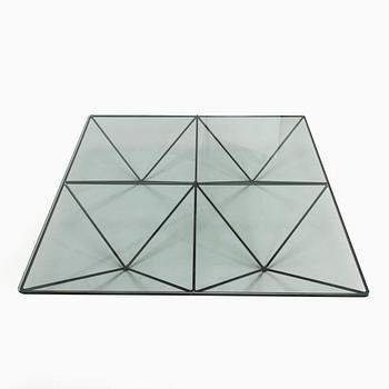 Paolo Piva, Alanda coffee table, B&B Italia, late 20th century.