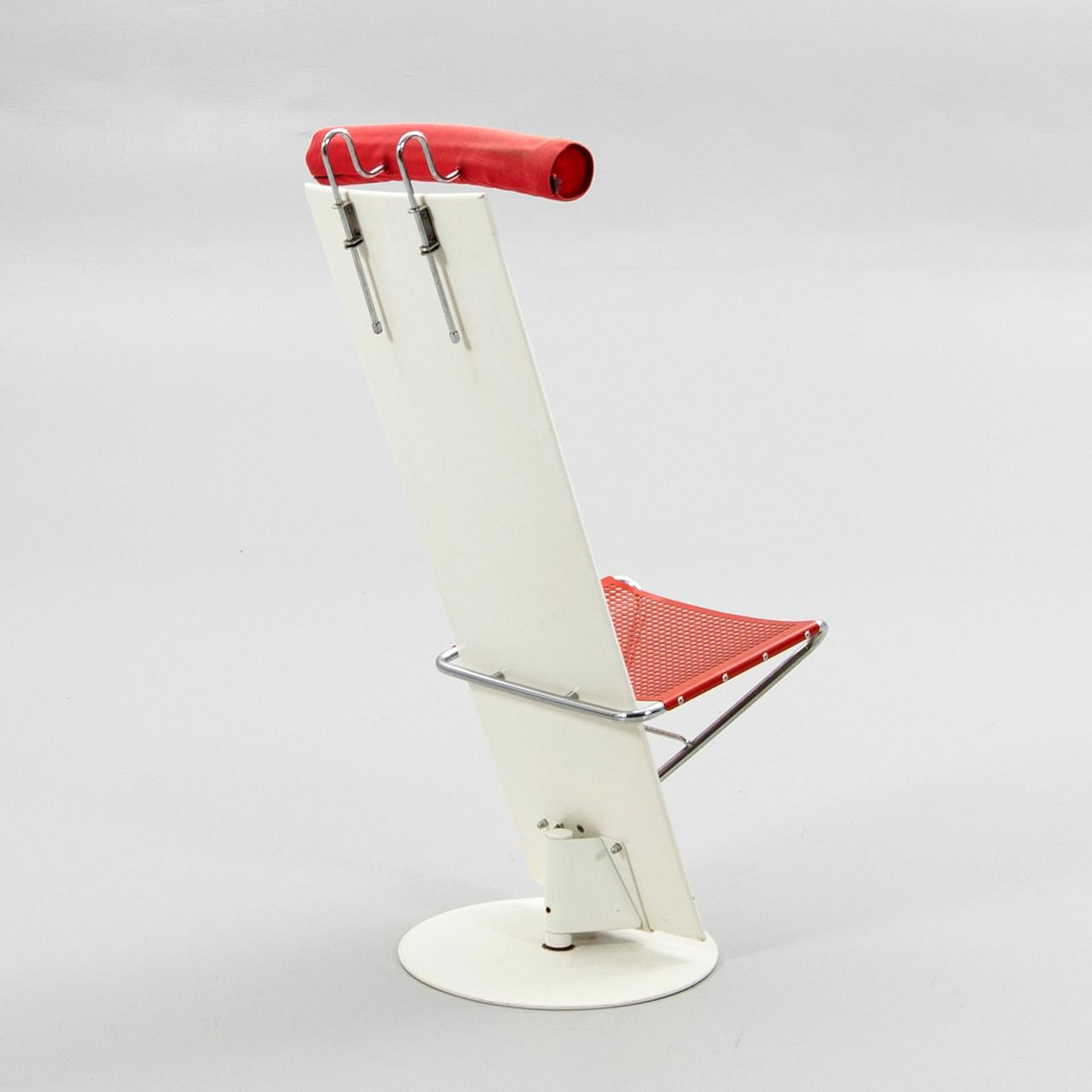 Börge Lindau & Bo Lindekrantz, Snurrstol, "Planka", Lammhults Möbel, modellen formgiven 1985.