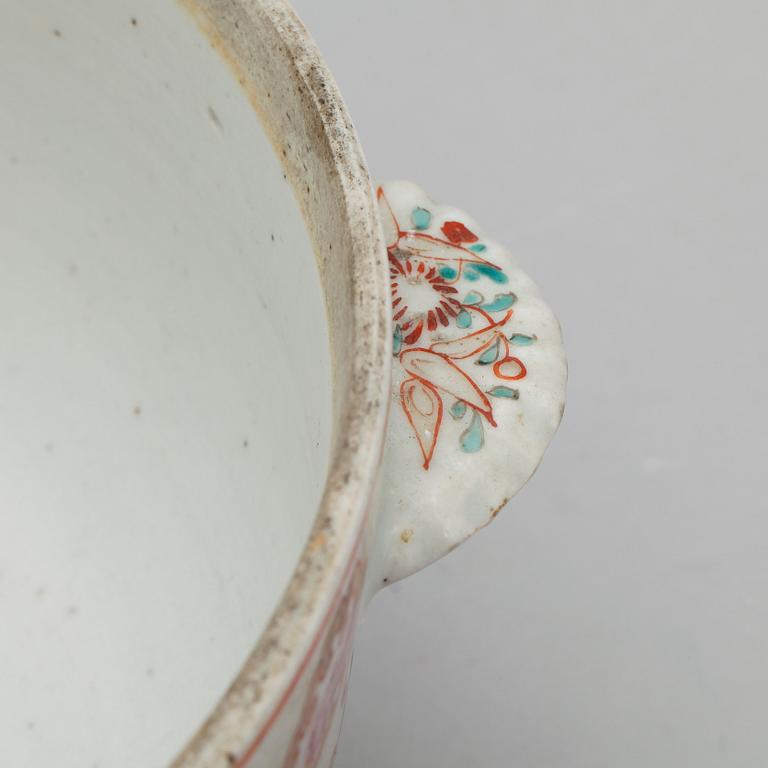 TERRIN, porslin, Kina, Qianlong 1736-95.