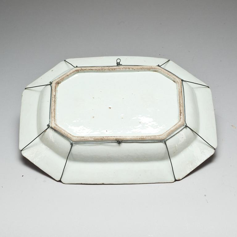 TERRINFAT, porslin, Kina, Qianlong, 1736-1795.