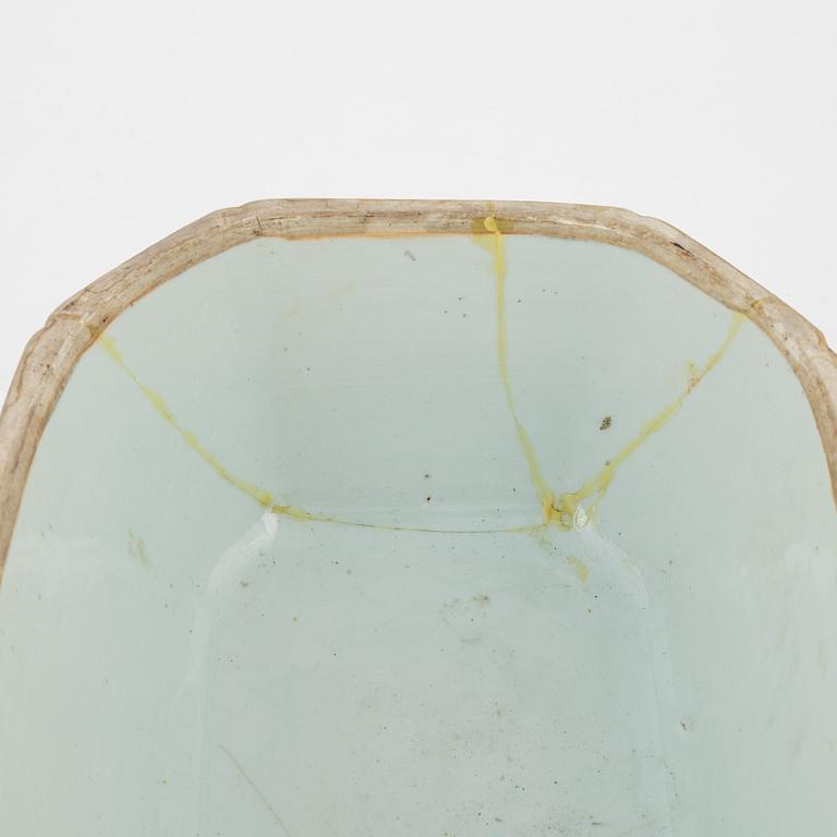 Terrin, kompaniporslin, Kina, Qingdynastin, Qianlong (1736-95).