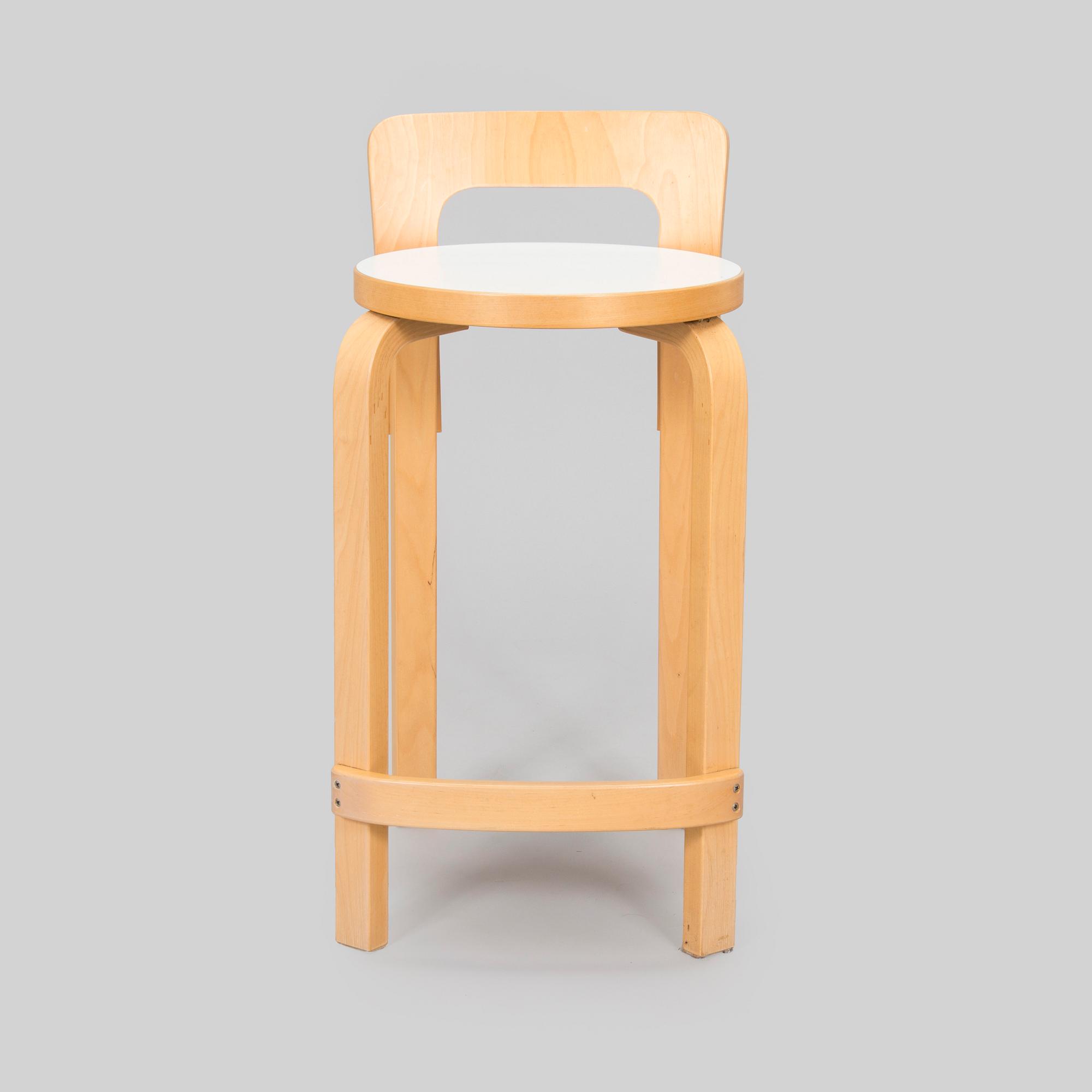 Alvar Aalto, baarituoli, malli K65, Artek, 1996.