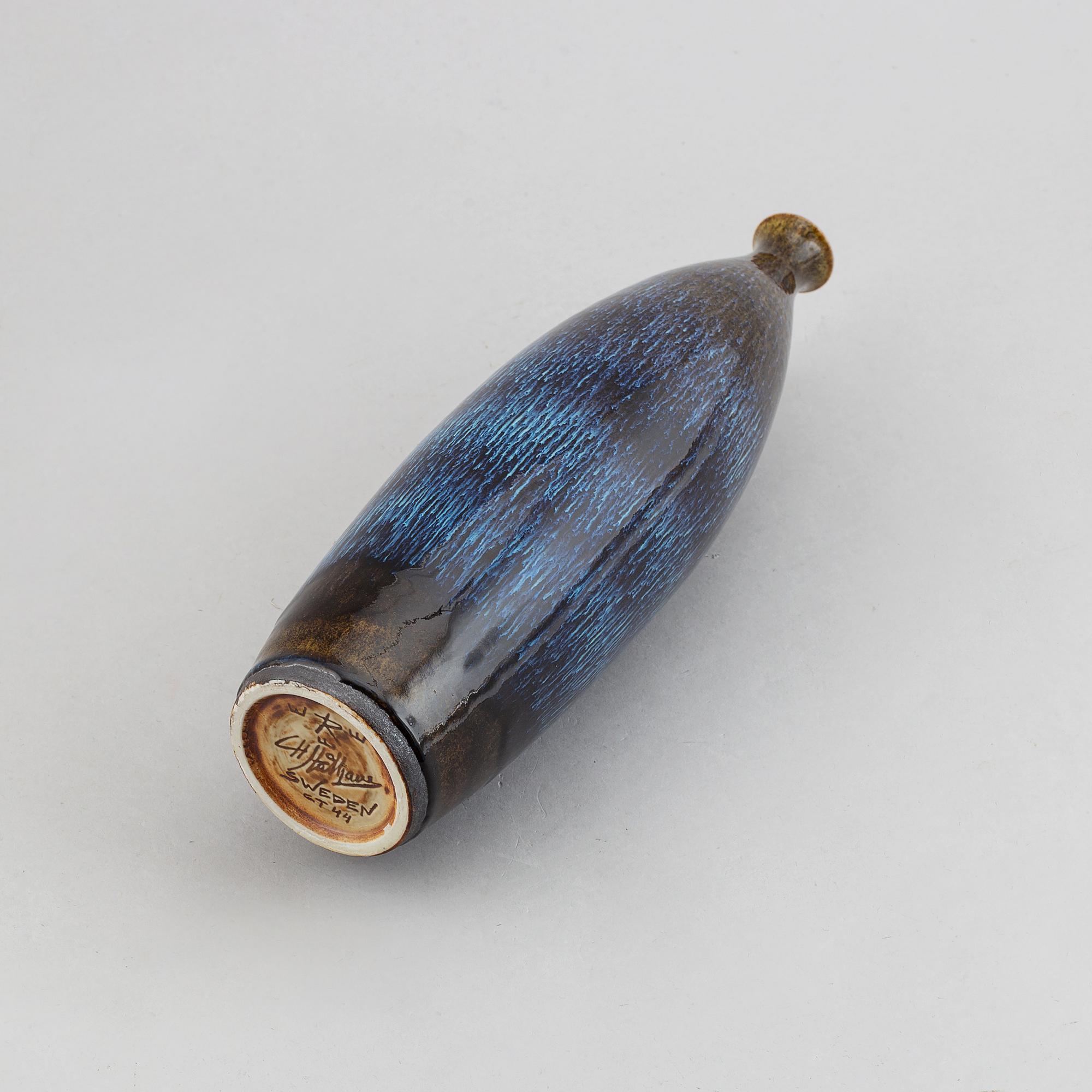 A unique stoneware vase by Carl-Harry Stålhane, Rörstrand.