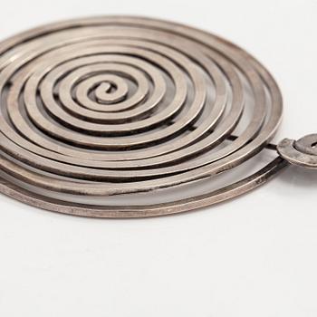 Alexander Calder, brosch, 1940-tal.