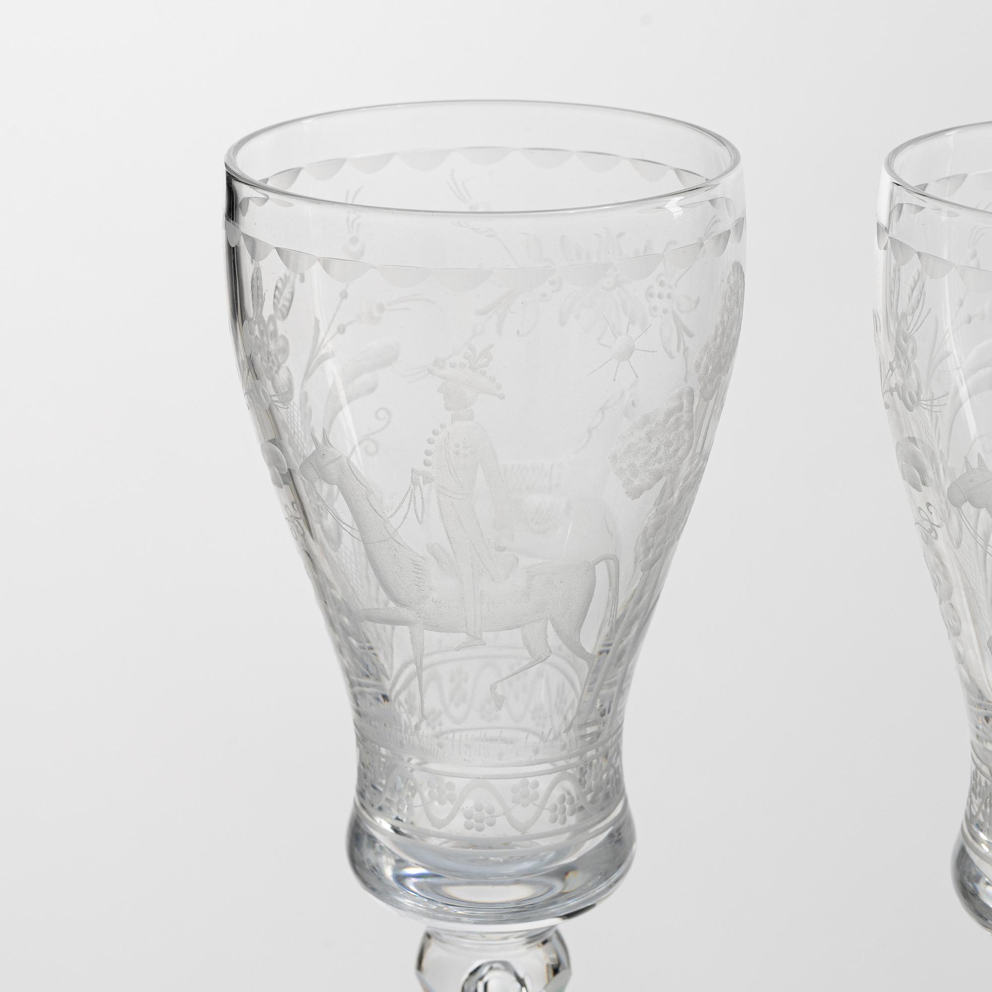 Vicke Lindstrand, six 'Dalecarlia' white wine glasses, Kosta Boda.