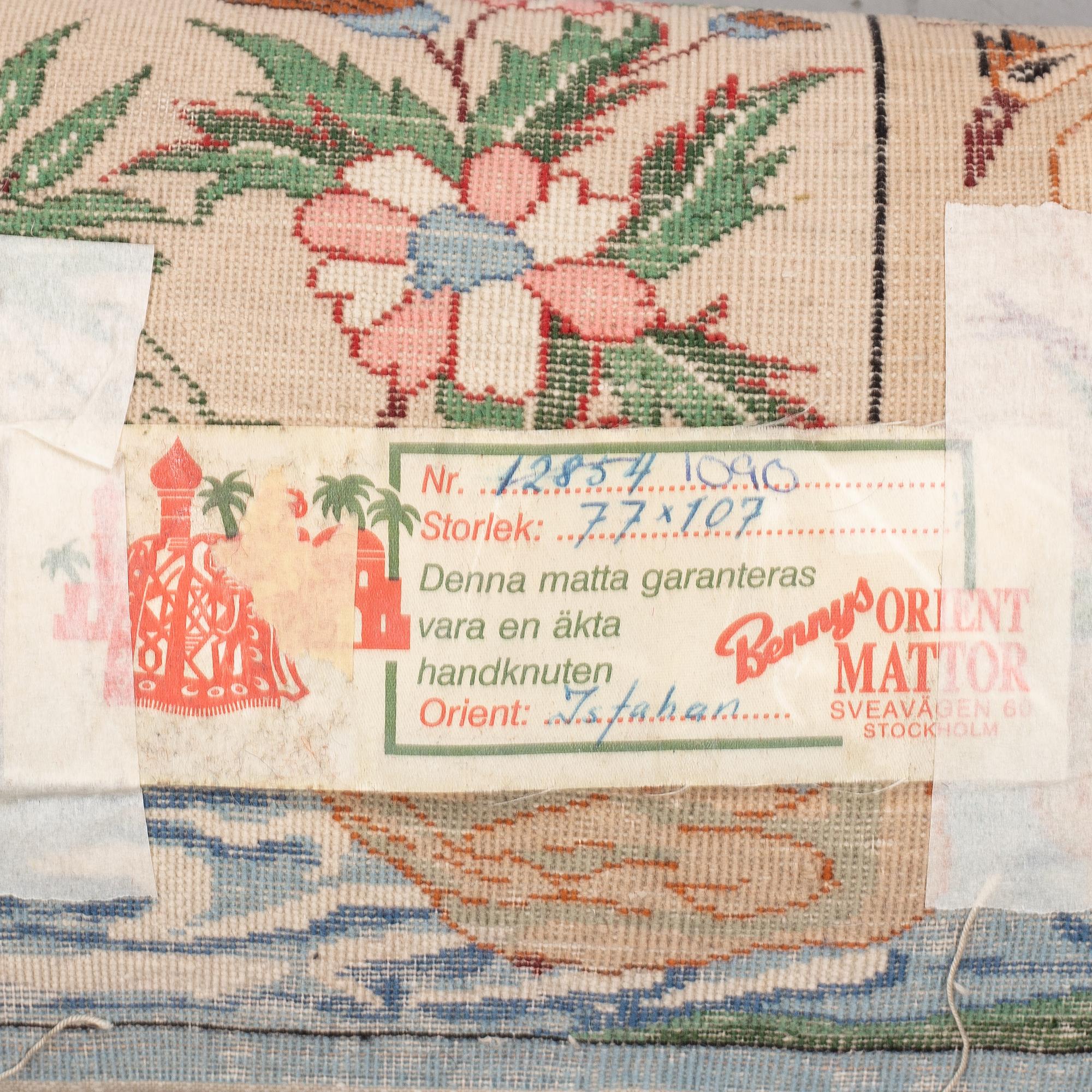 Matta, old Isfahan figural, 108 x 76 cm.