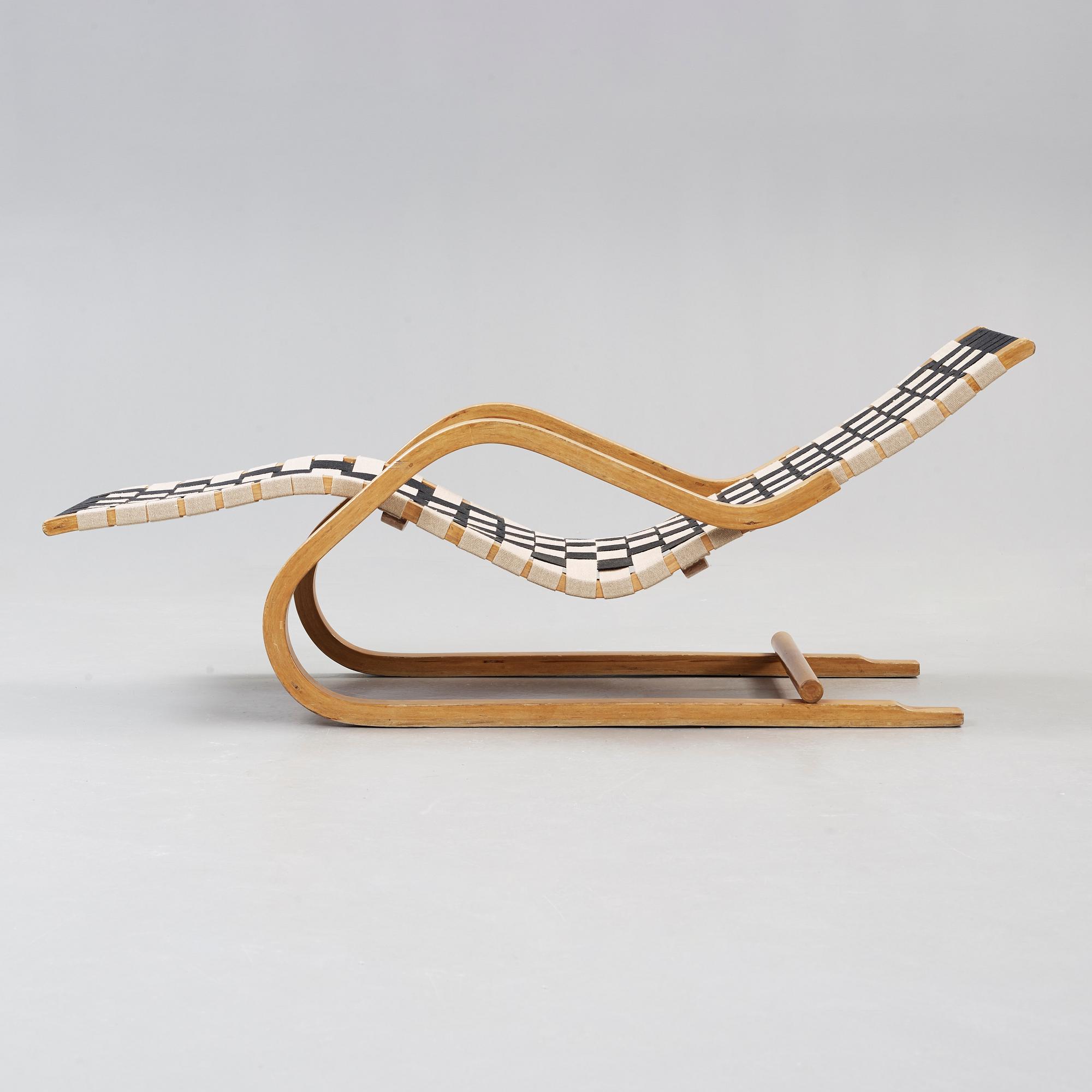 An Alvar Aalto 'model 39' lounge chair, made on license in Hedemora, Sweden 1945-55.