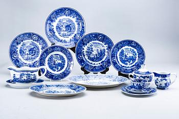 Reinhard Richter, servis, ca 76 delar, "Masema", Arabia flintgods Finland 1941-64.
