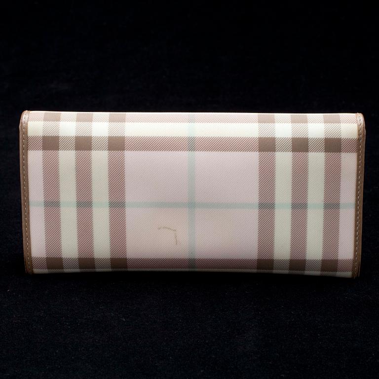 PLÅNBOK, Burberry, London.