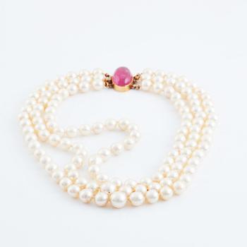 Rey Urban, a three strand cultured pearl necklace,  Stockholm 1970.