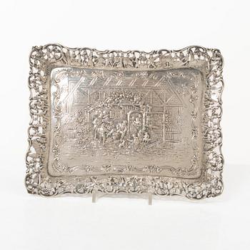 Bricka, fat, dosa samt miniatyrservis i sju delar, silver.