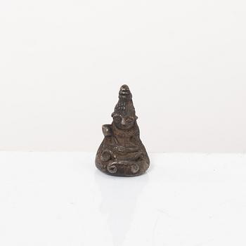 Skålar, tre stycken samt tre bägare och figurin, metall, Centralasien.