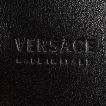 BÄLTE, Versace.