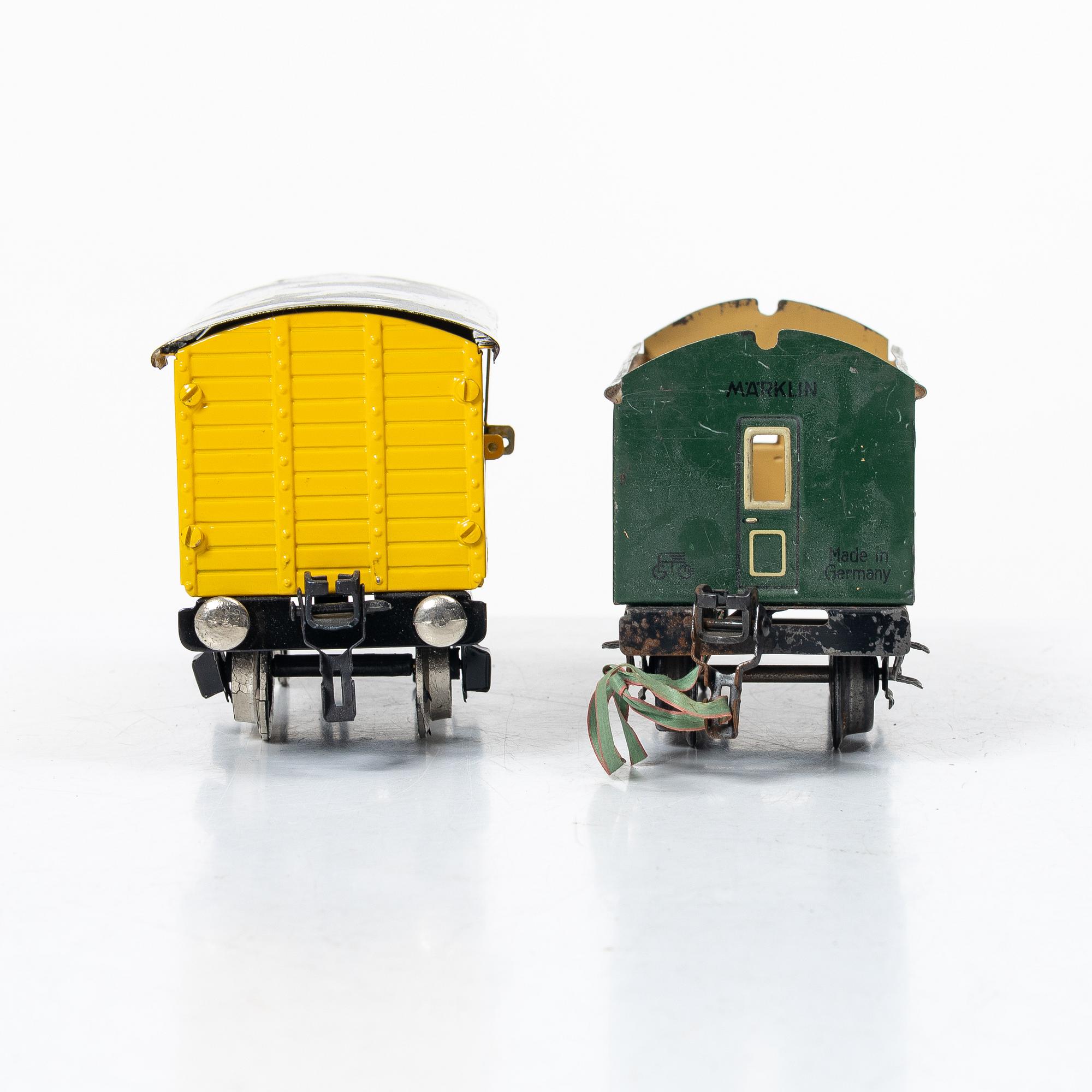 Märklin, Locomotives, carriages and accessories, first half of the 20th century.