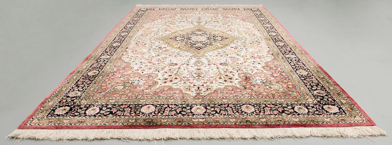 A SILK CARPET, Ghom, 313x206 cm.