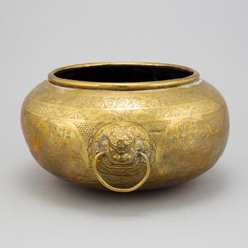 A large Chinese brass censer, early 20th century.