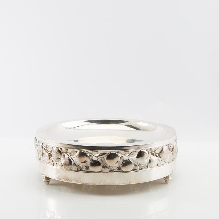 Bowl, silver plate, Kayser, Germany, first half of the 20th century.