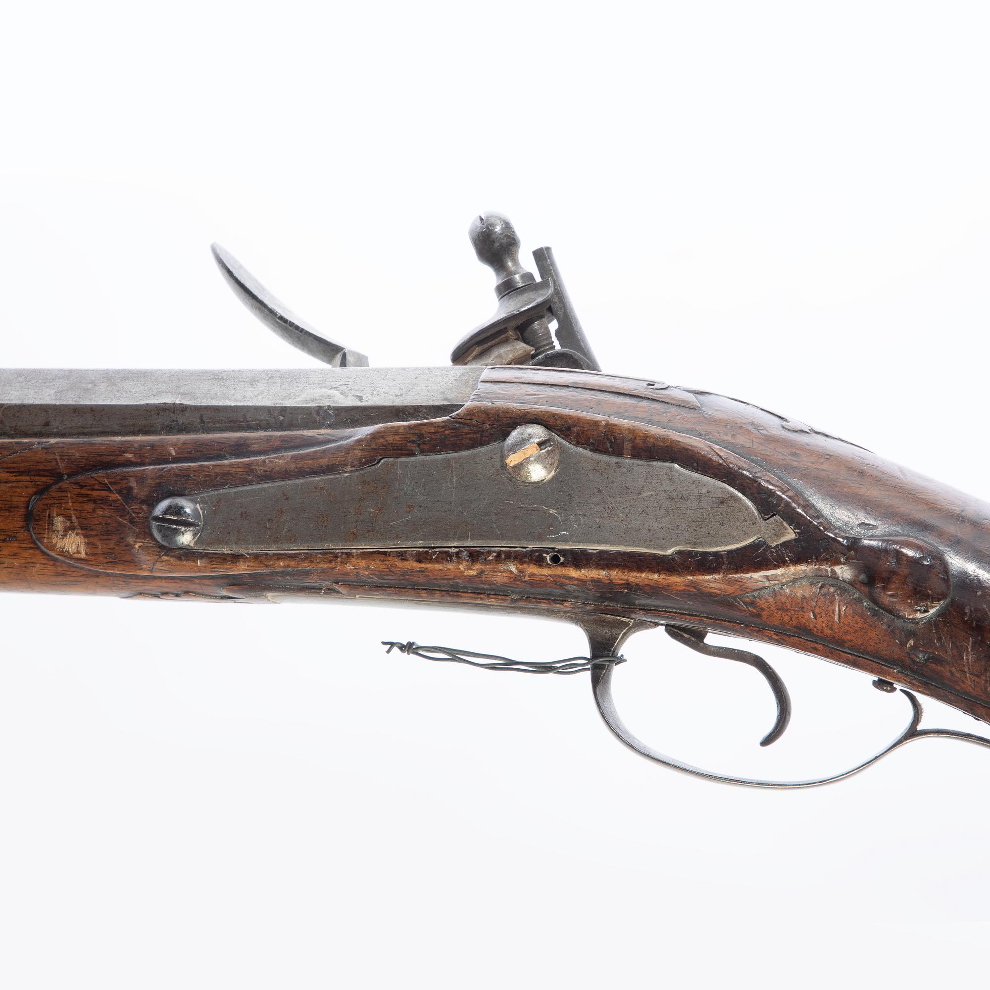 Flintlock rifle, 18th century.