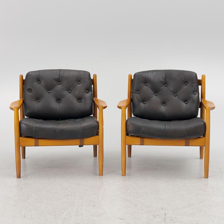 Ingemar Thillmark, a pair of beech wood armchairs, "Läckö", 1960's.