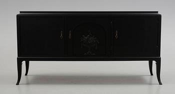 SIDEBOARD, 1900-talets första hälft.