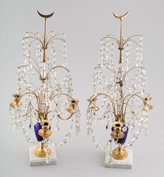 BORDSLYSTRAR, 1 par, gustaviansk stil, 1900-talets första hälft.