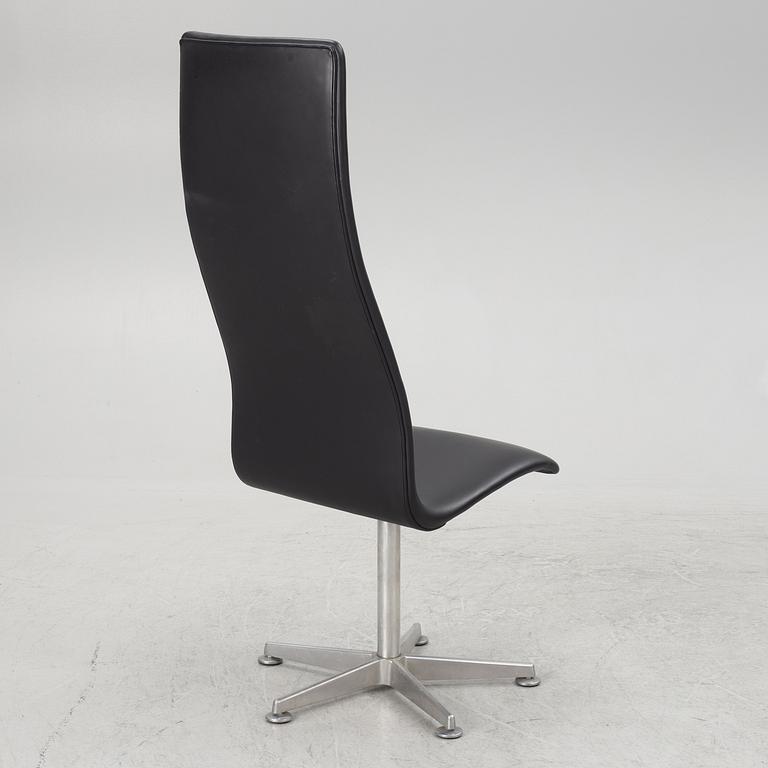 Arne Jacobsen, an 'Oxford Chair', Fritz Hansen, Denmark 1998.
