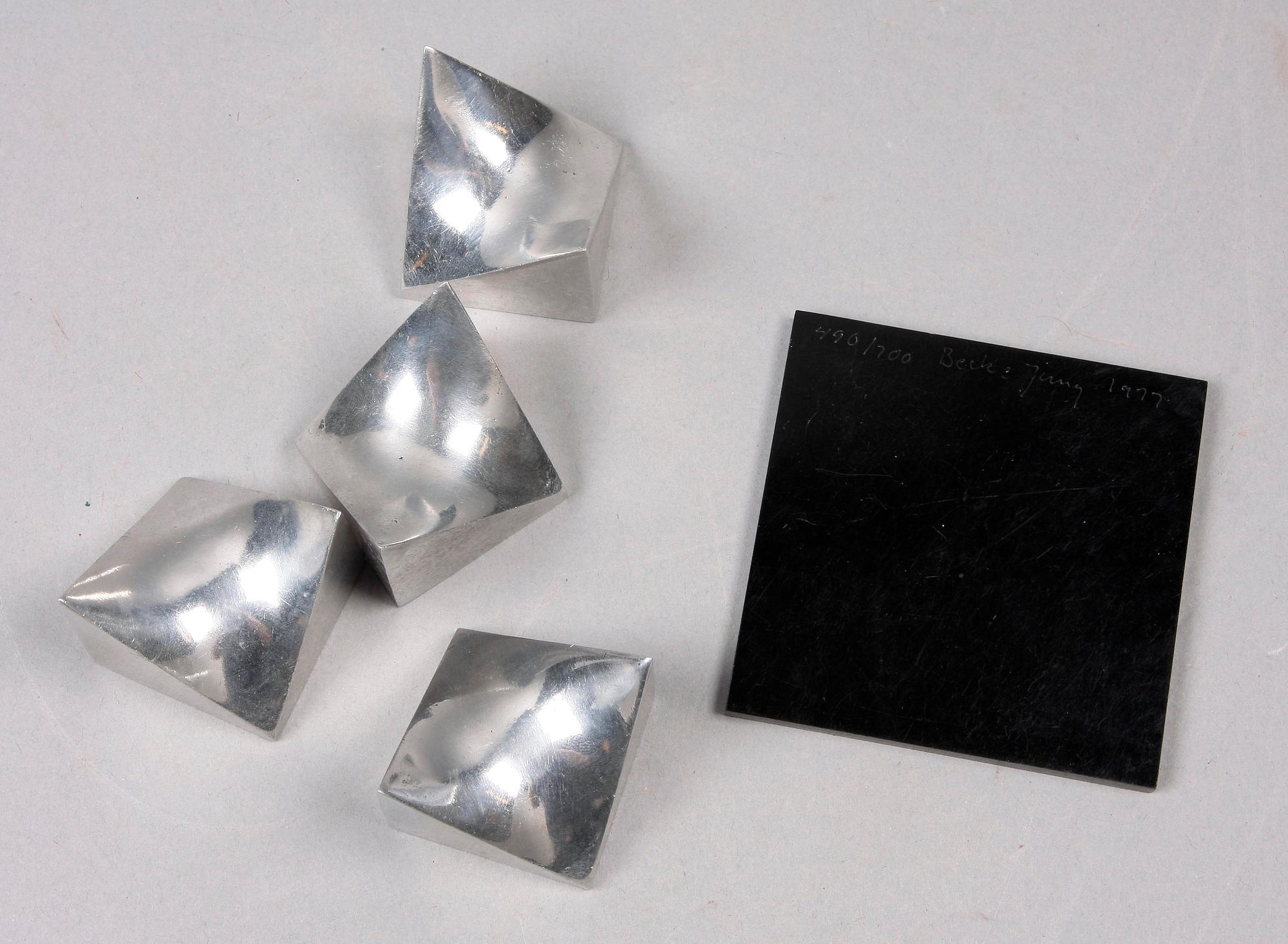 BECK & LJUNG (HOLGER BÄCKSTRÖM & BO LJUNGBERG), objekt, "Girocubes".