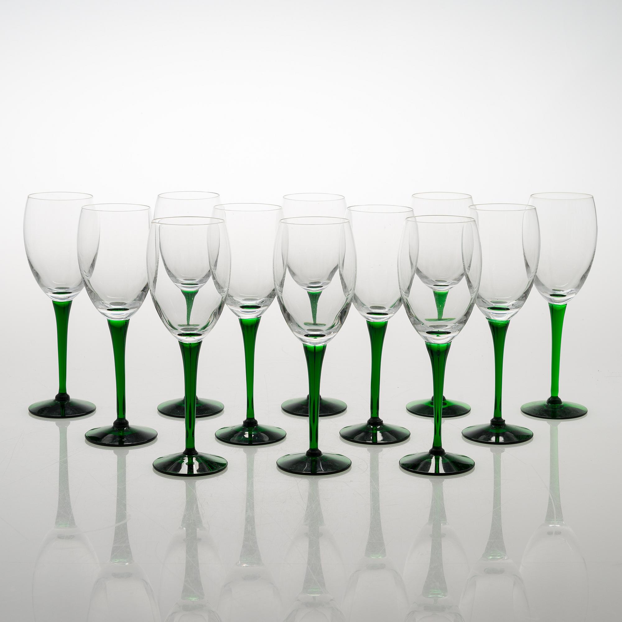 SAARA HOPEA, VIINILASEJA, 12 kpl, "Traviata", Nuutajärvi.