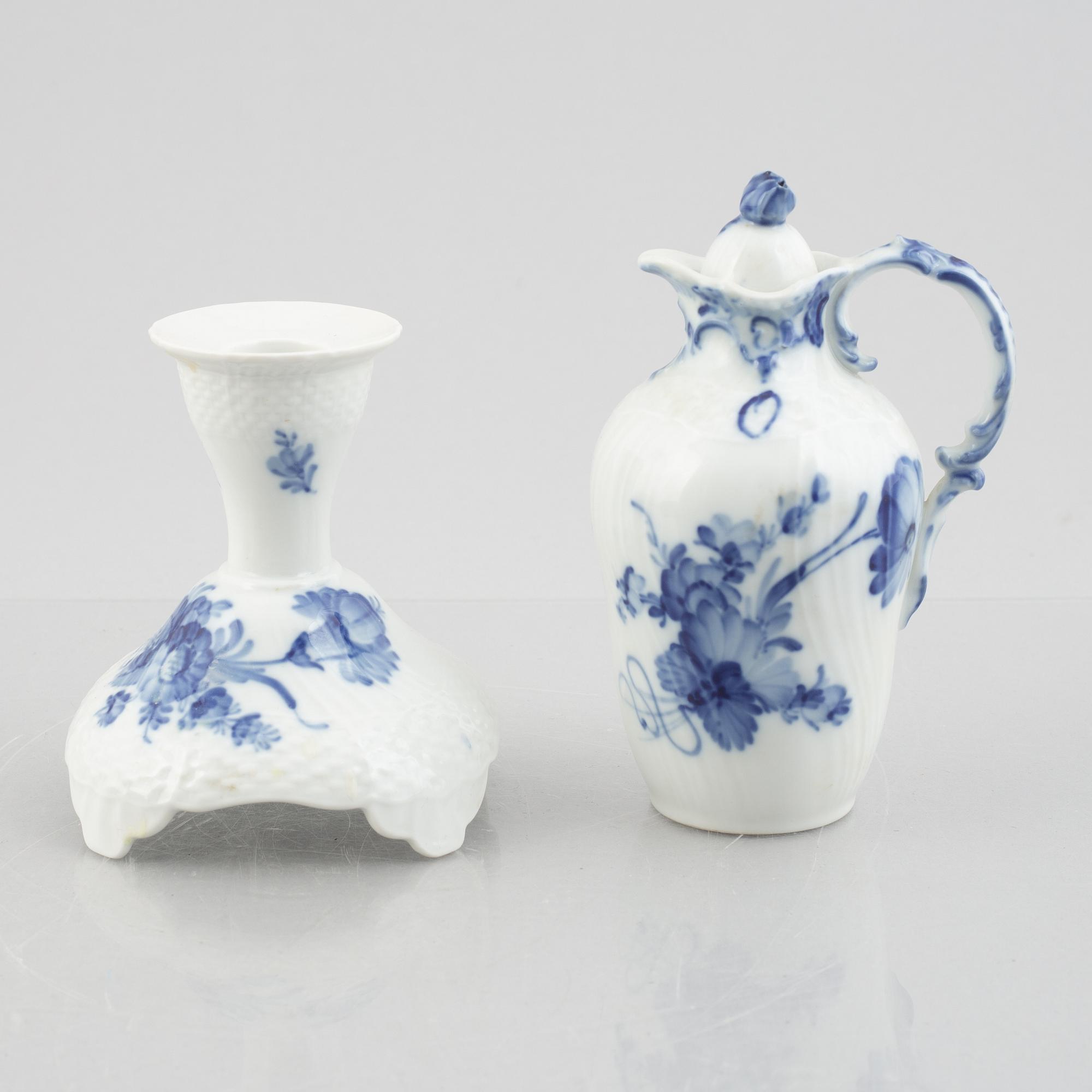 Royal Copenhagen, 53 pieces of a porcelain "Blue flower" coffee and mocha service, Denmark.