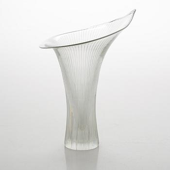 Tapio Wirkkala,  vas, "Kanttarell", signerad Tapio Wirkkala, Iittala. 1950-tal.