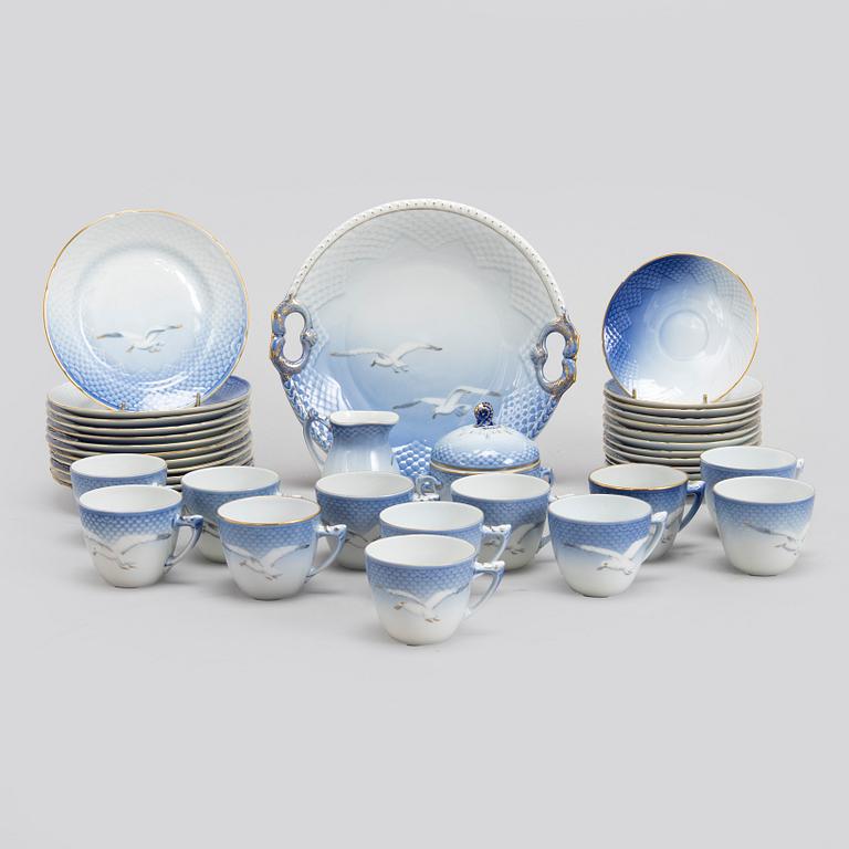 Kahviastiasto, 27 osaa, "Måsen", Bing & Grøndahl, Tanska.