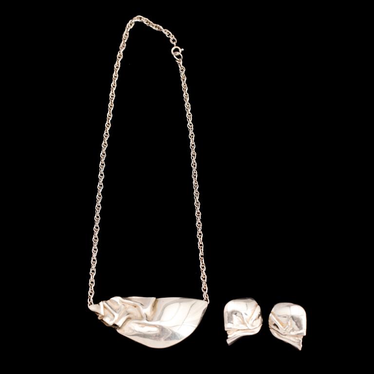 HALSBAND SAMT ÖRHÄNGEN, 1 par, sterlingsilver, Eva Öberg, Ceson, Göteborg 1990. Vikt ca 35 g.