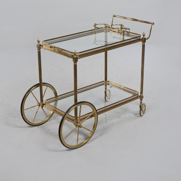 SERVERINGSVAGN, 1900-talets andra hälft.