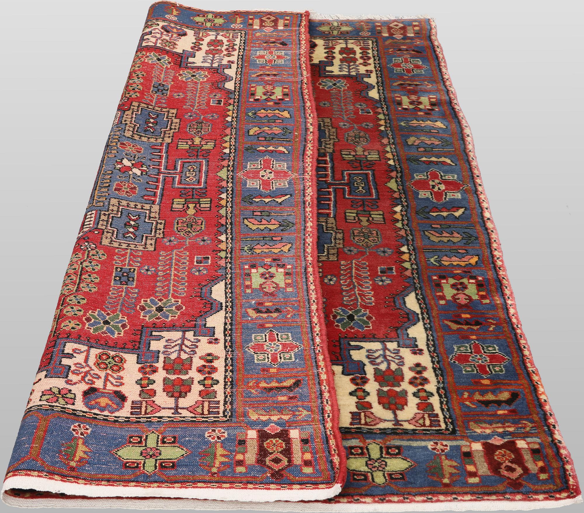 A Nahavand carpet, 202 x 130 cm.