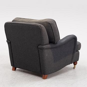 A lounge chair from Bröderna Andersson.