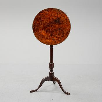 Fällbord, av Anders Lundelius (mästare i Stockholm 1778-1823). Signerat.